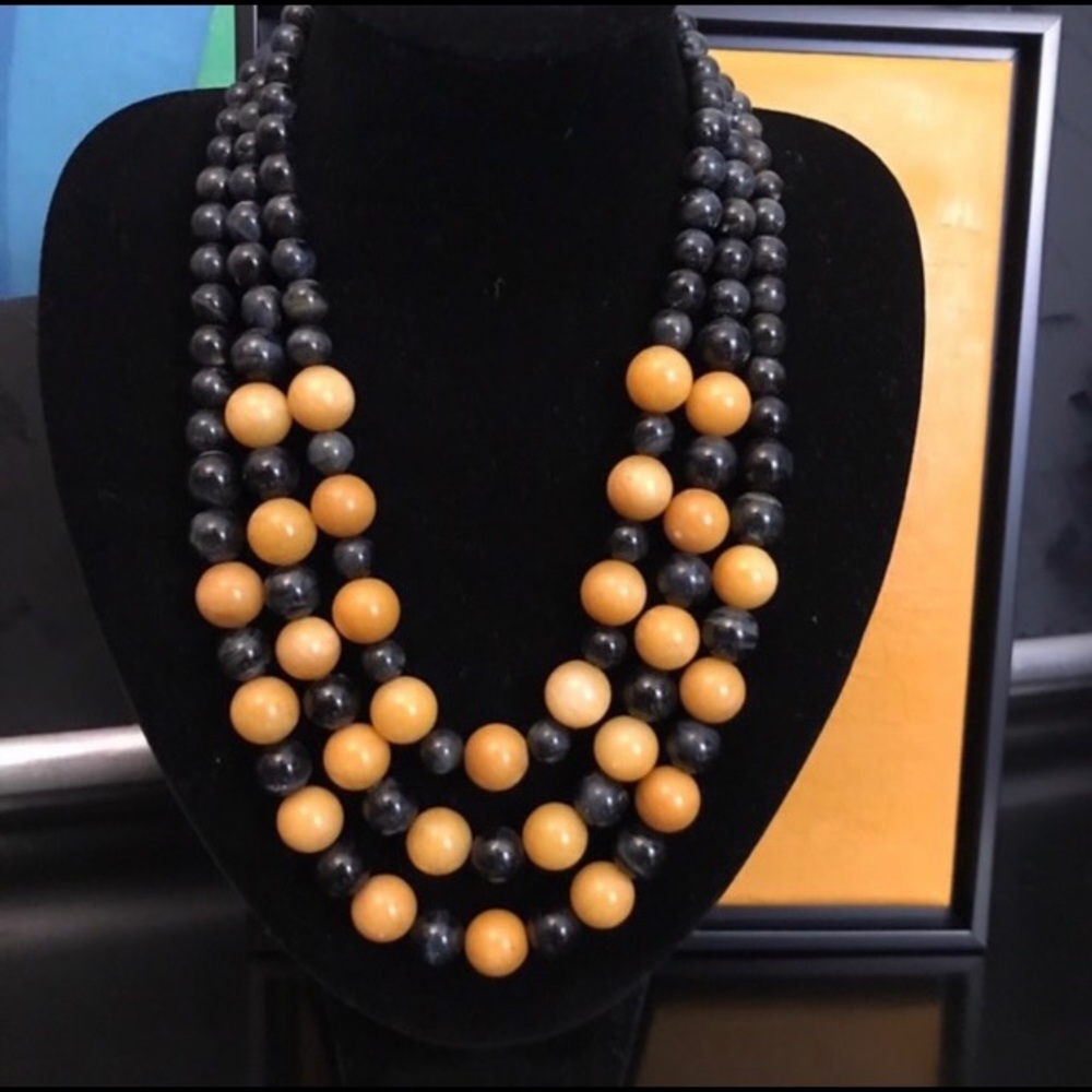 Yellow Jasper and Obsidian necklace.